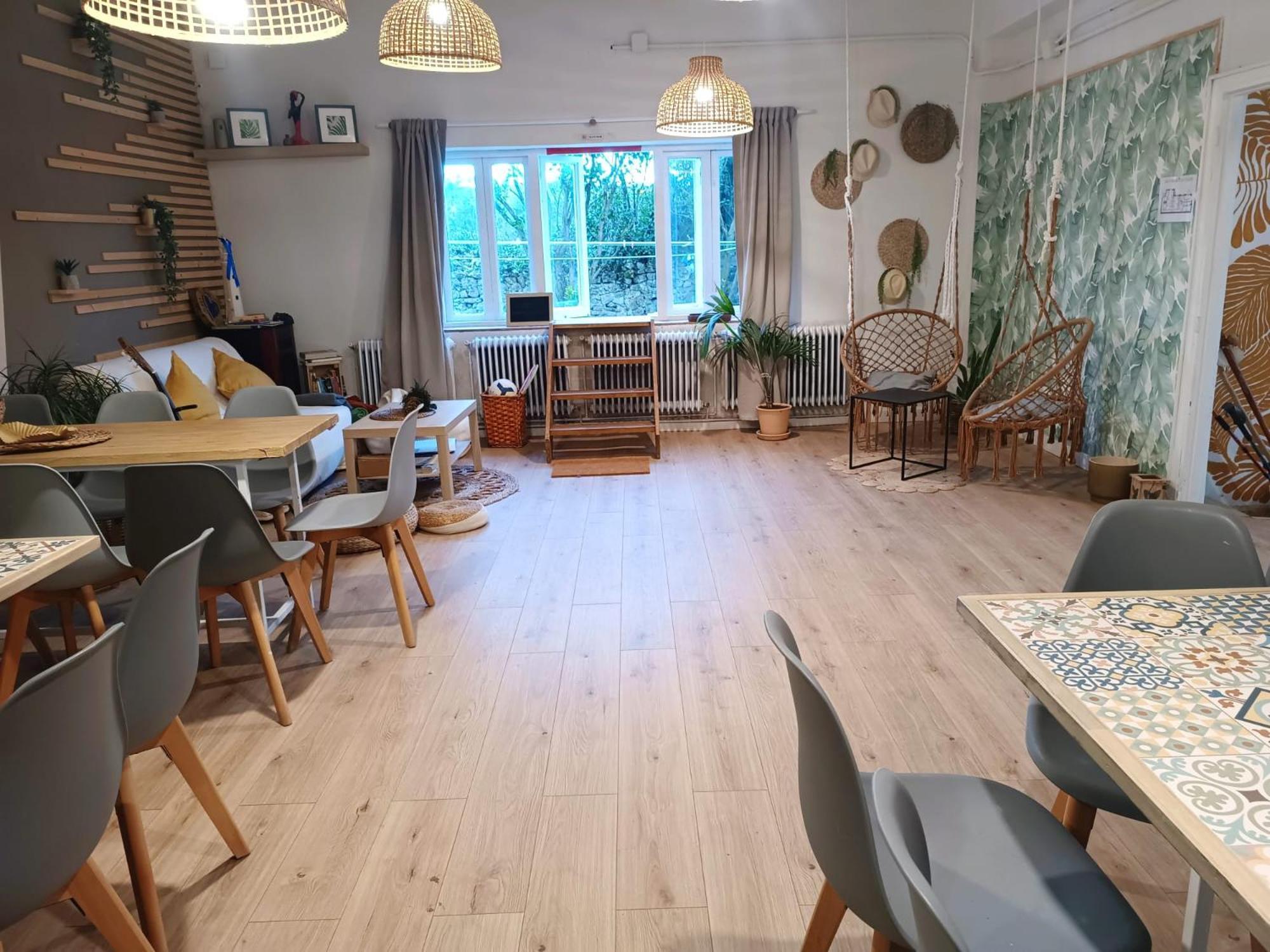 Hostel Nomada ซาน บีเซนเต เด ลา บาร์เกรา ภายนอก รูปภาพ